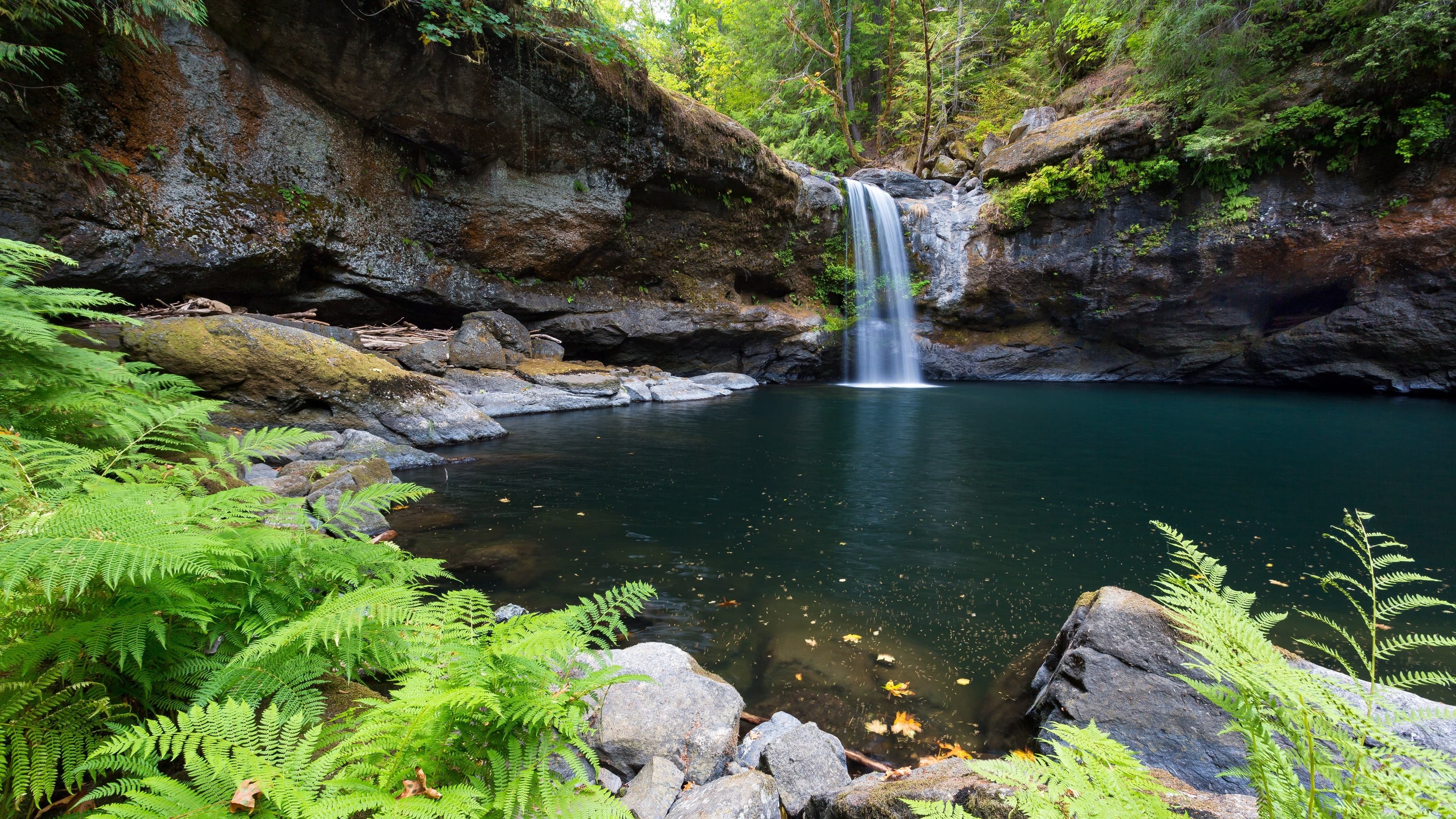 4K waterfall nature landscape wallpaper