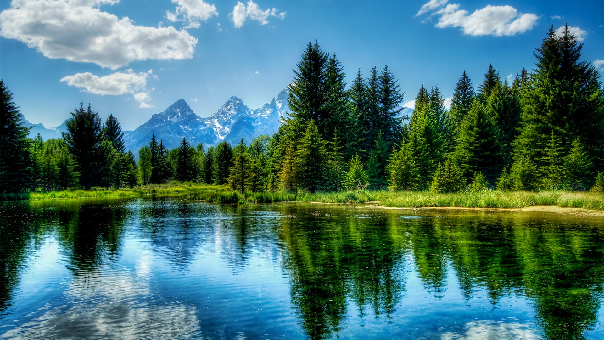 Beautiful mountain landscape wallpaper