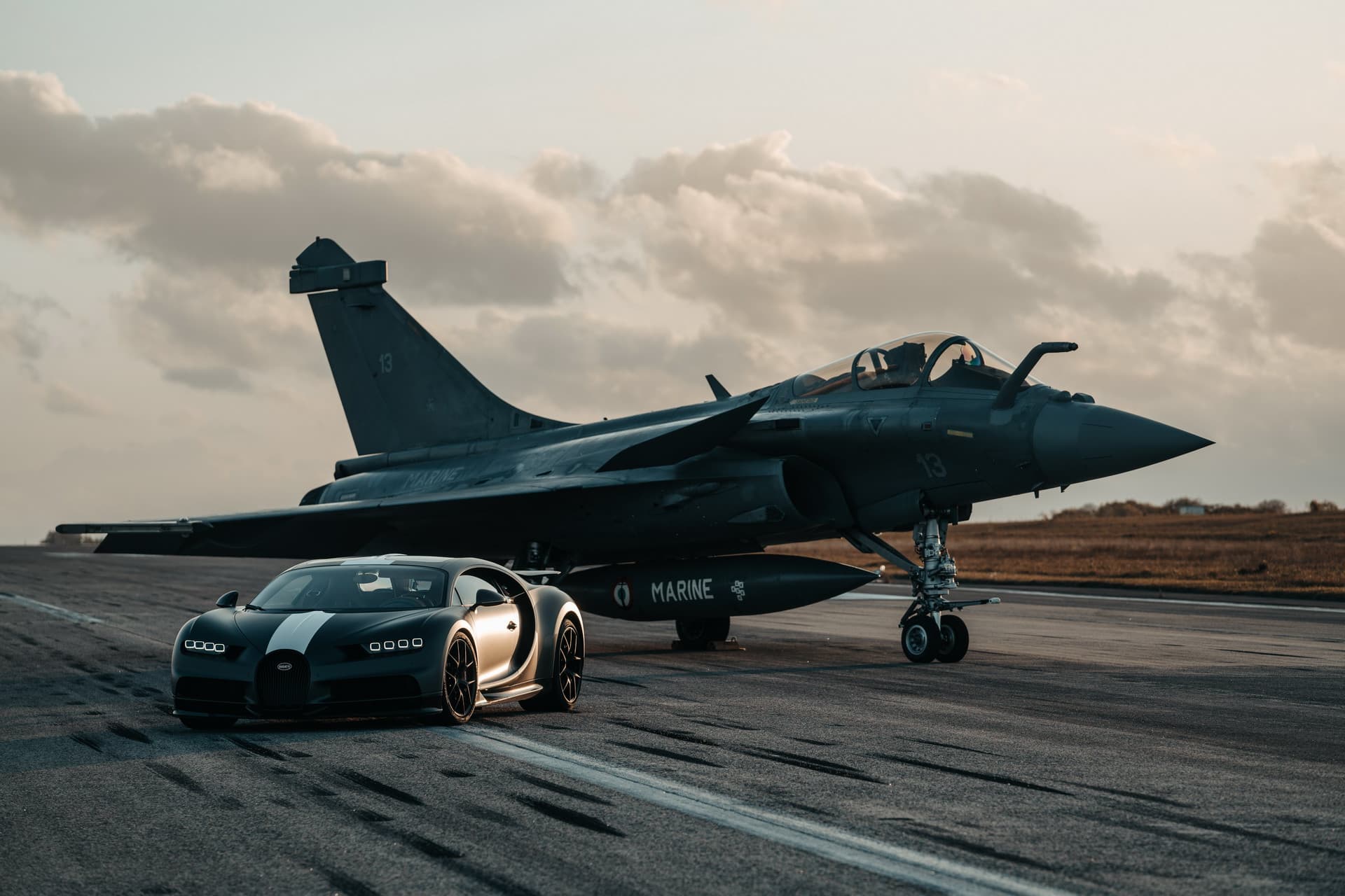 High-definition luxury cars and sports cars wallpaper